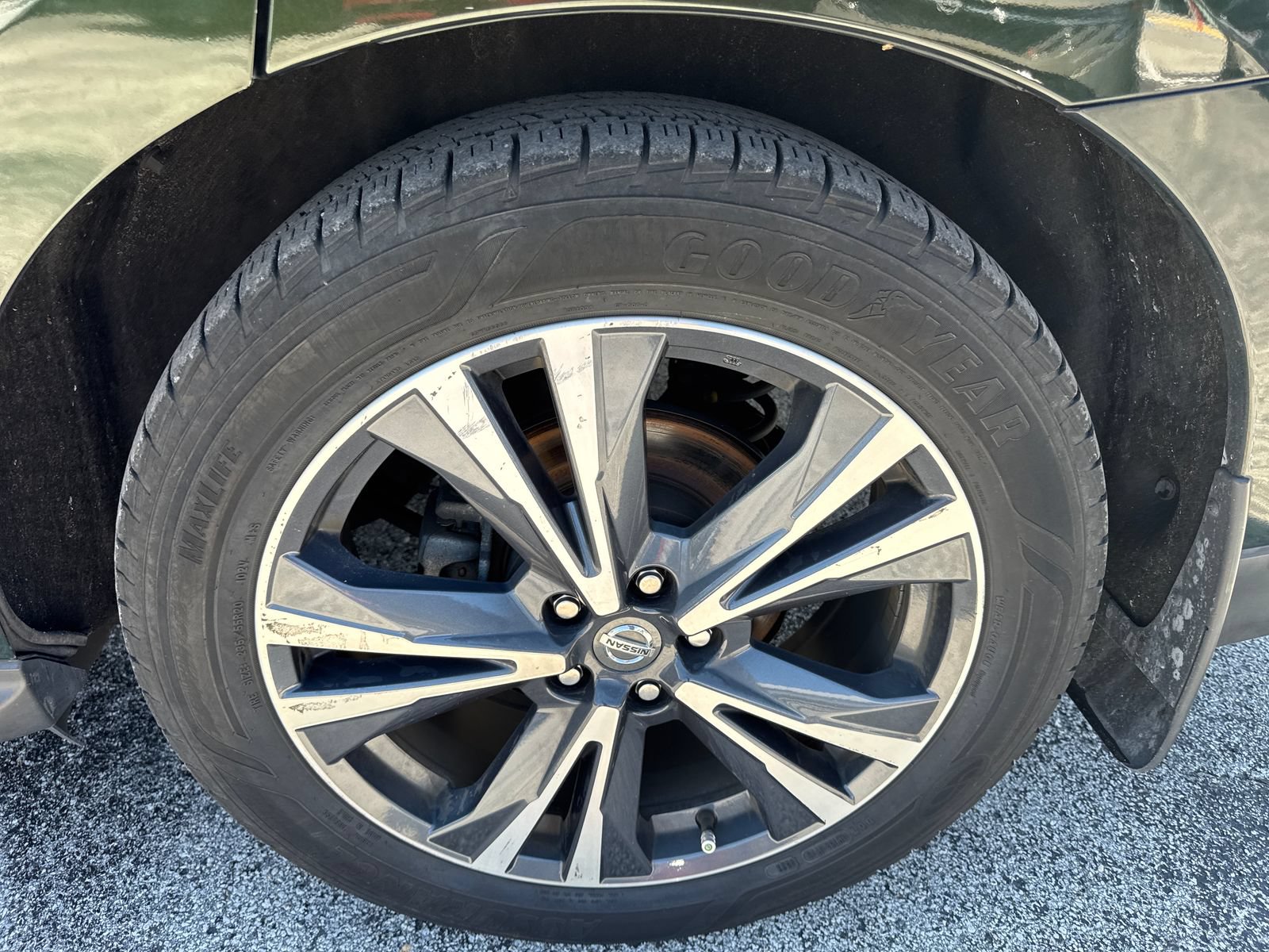 Used 2019 Nissan Pathfinder Platinum AWD/4WD image 15