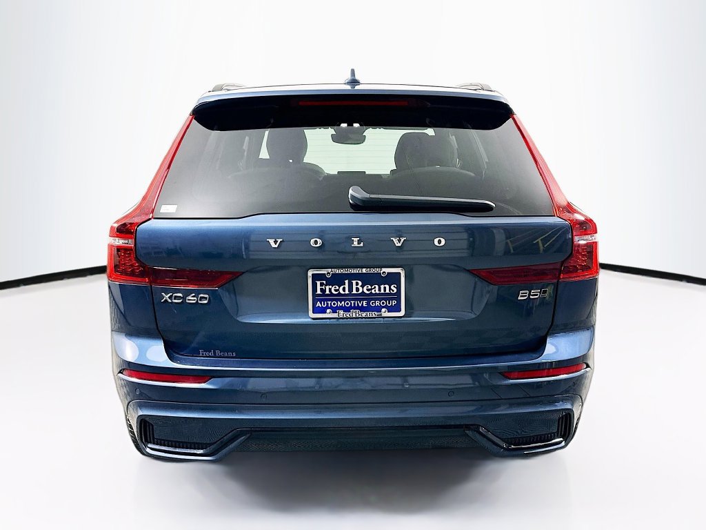 Used 2026 Volvo XC60 B5 Core w/ Climate Package AWD/4WD image 8