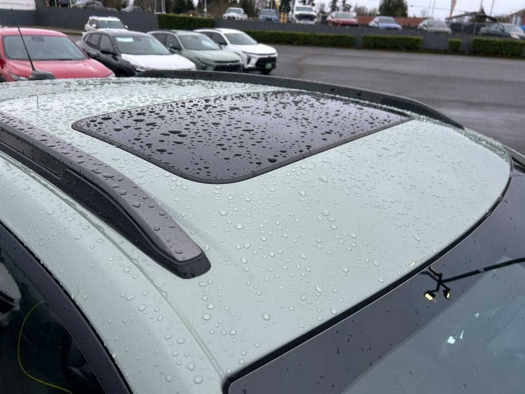 New 2026 Chevrolet Trax ACTIV w/ Sunroof Package FWD image 28