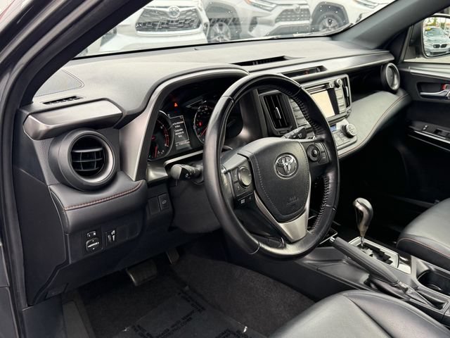 Used 2016 Toyota RAV4 SE FWD image 12