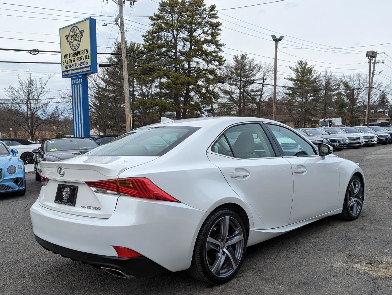 Used 2019 Lexus IS 300 AWD w/ Navigation Package image 7