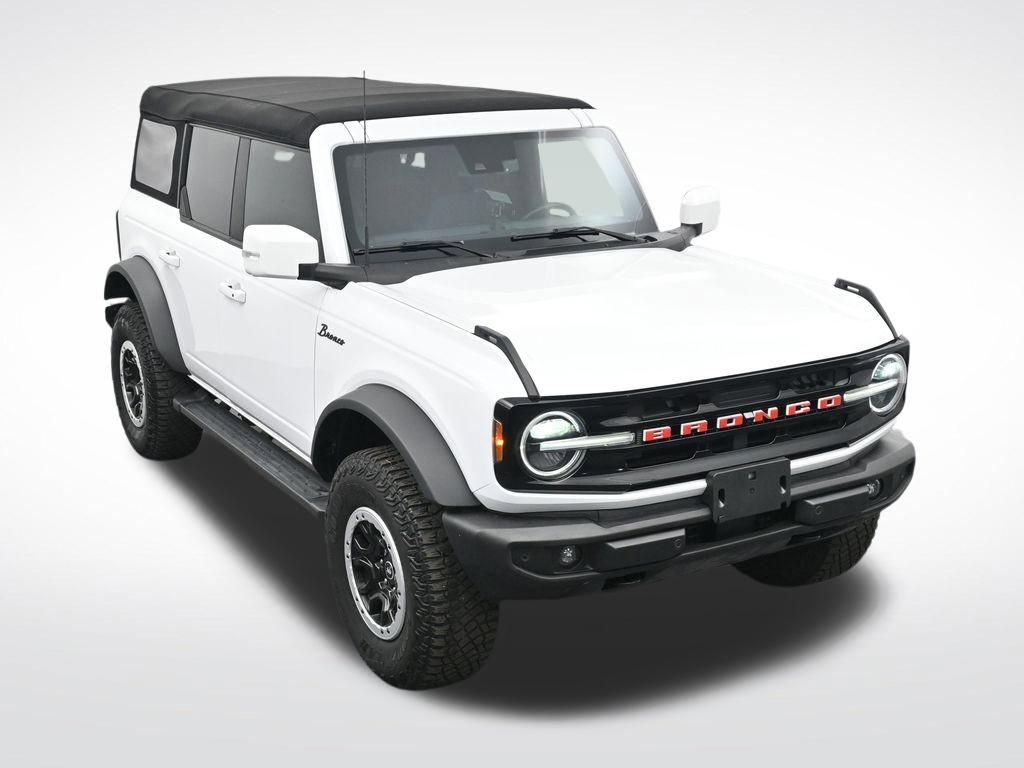 Used 2024 Ford Bronco Outer Banks w/ Sasquatch Package AWD/4WD image 23