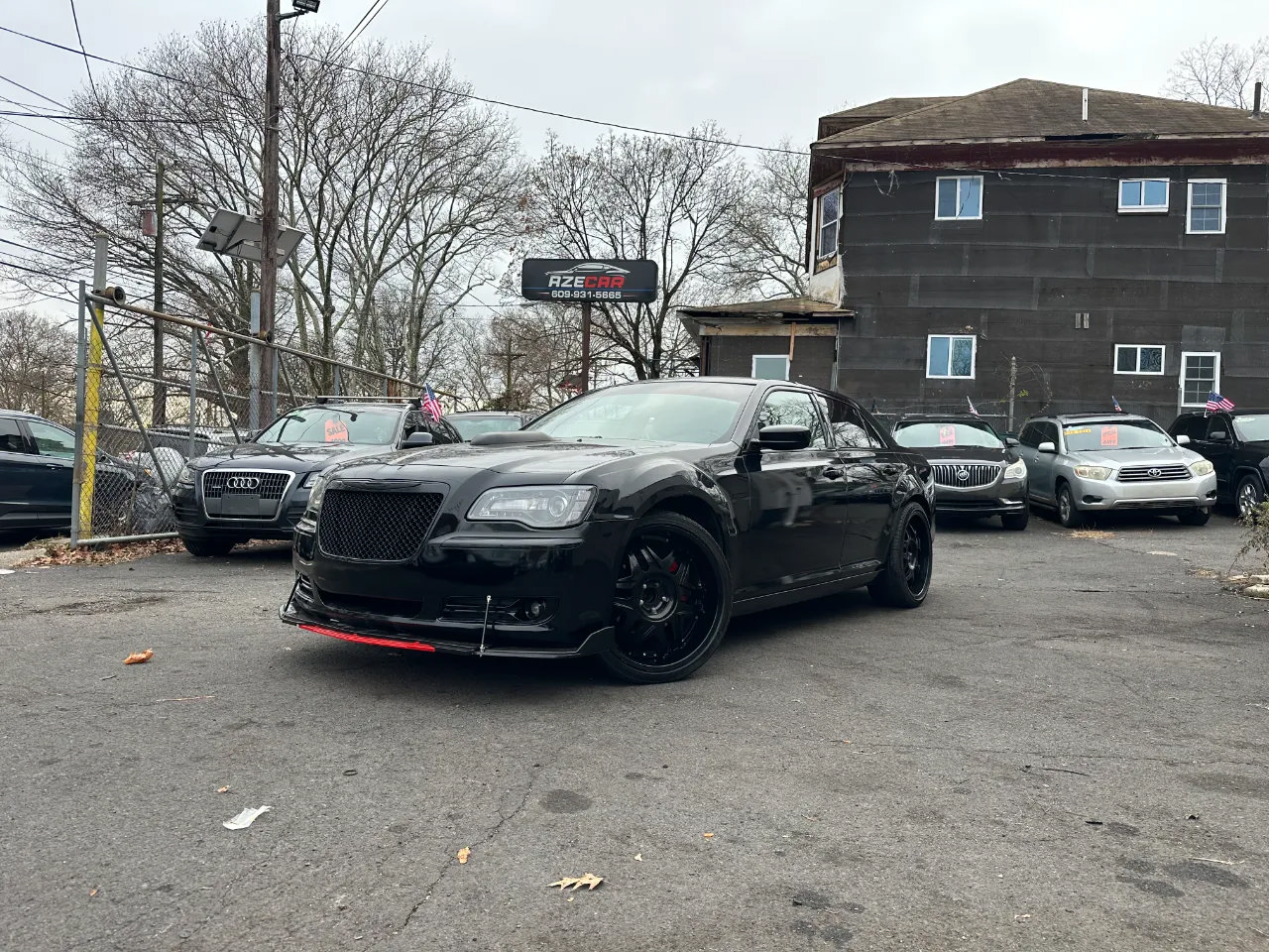 Used 2014 Chrysler 300 C RWD image 3