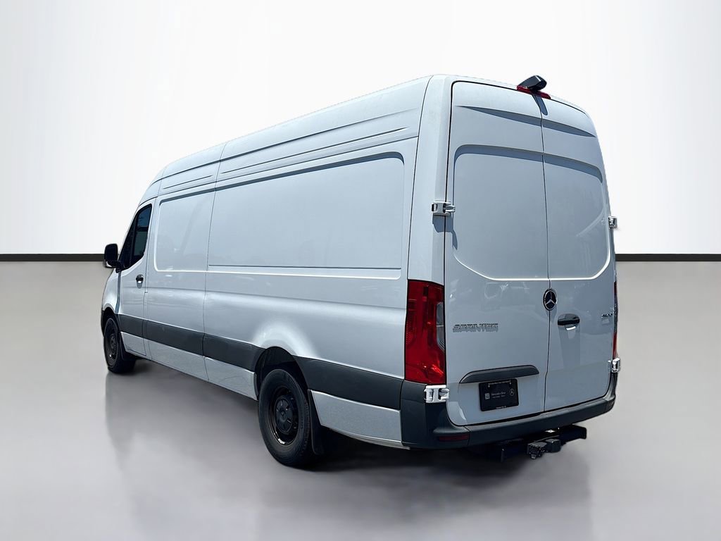 Used 2024 Mercedes-Benz Sprinter 2500 image 5