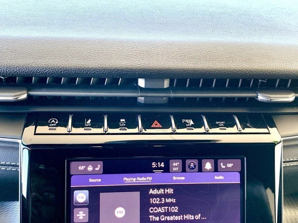 Used 2023 Jeep Grand Cherokee Altitude image 38