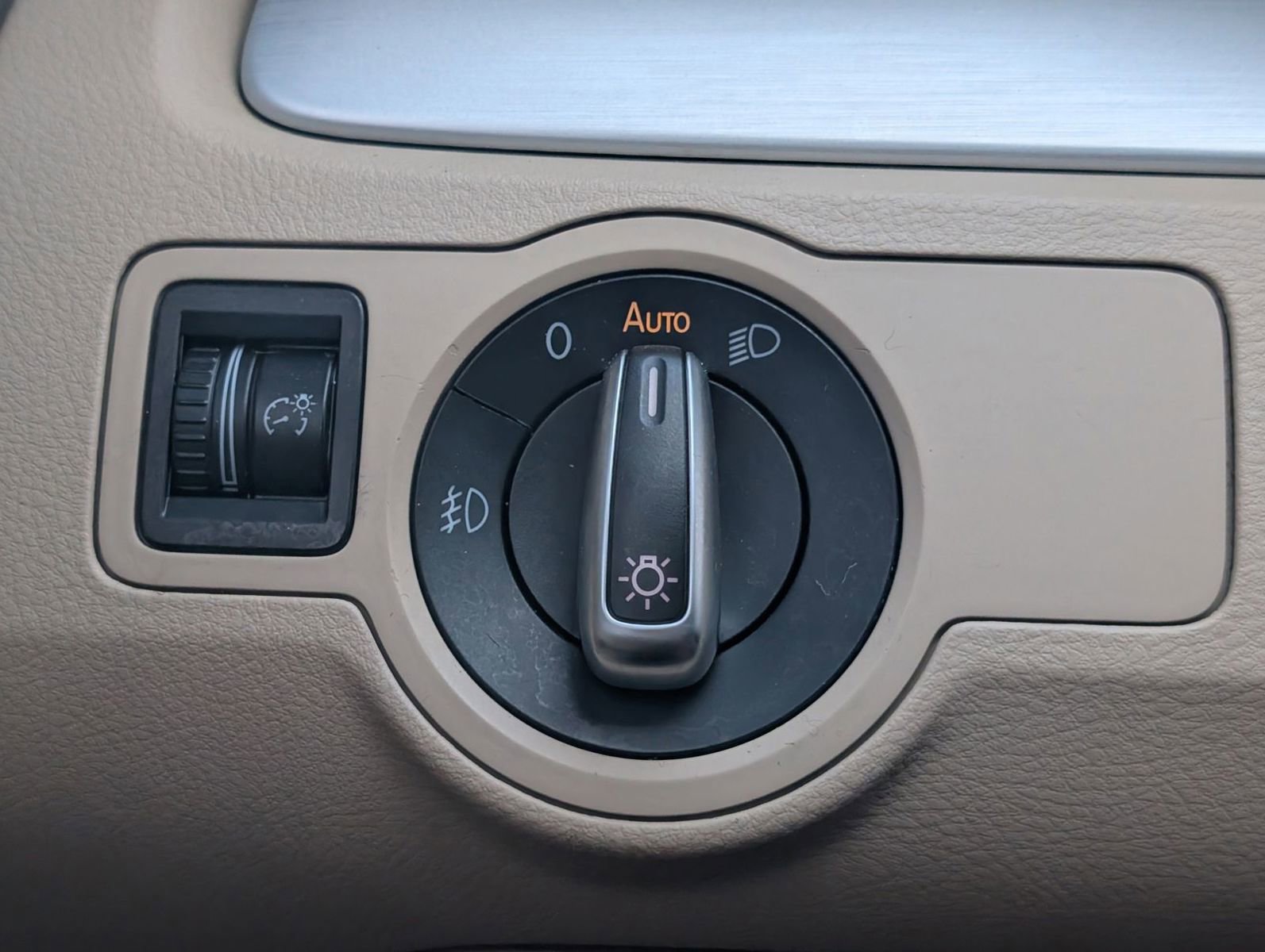 Used 2013 Volkswagen CC Sport Plus image 12