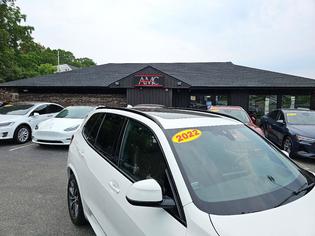 Used 2022 BMW X5 xDrive40i w/ M Sport Package image 15