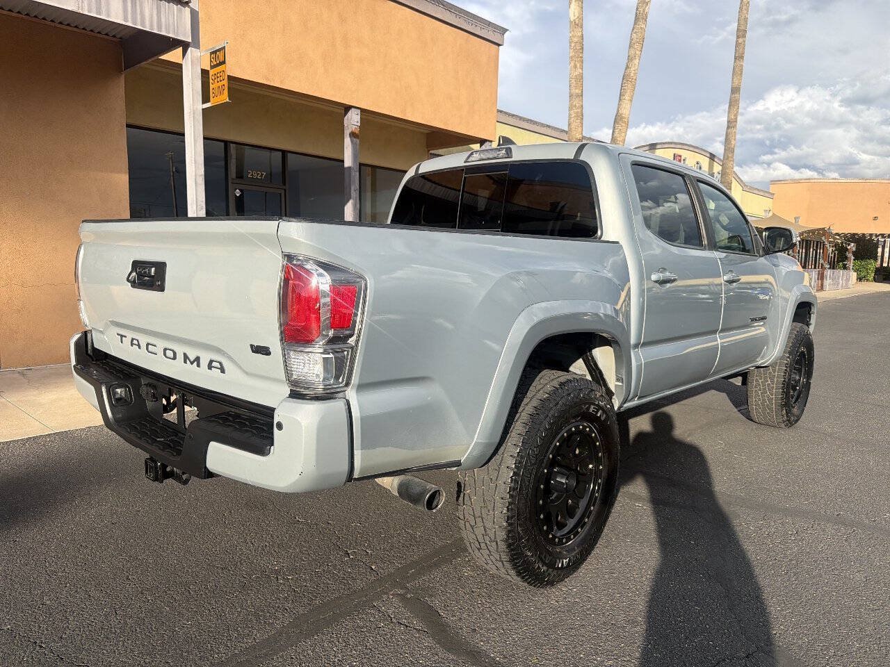 Used 2020 Toyota Tacoma TRD Sport w/ Technology Package RWD image 15