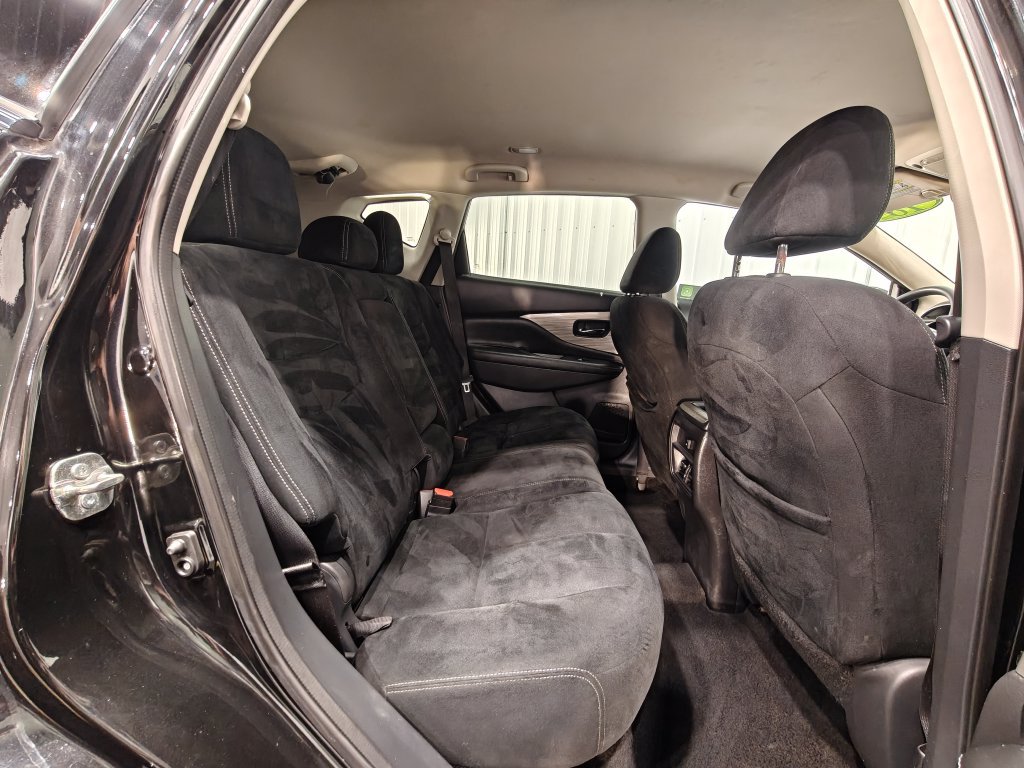 Used 2018 Nissan Murano S FWD image 20