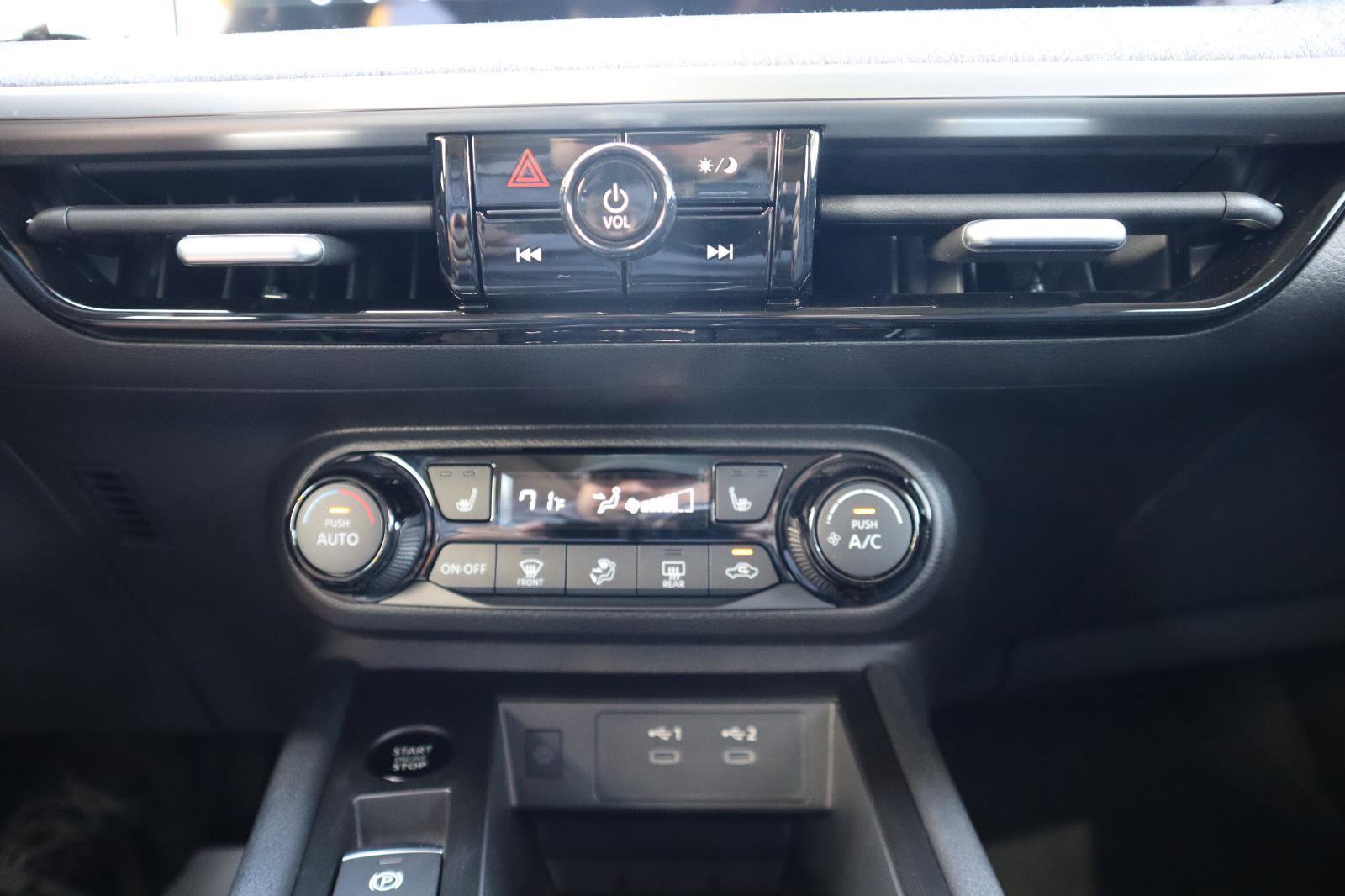 New 2026 Nissan Kicks SV w/ SV Premium Package image 25