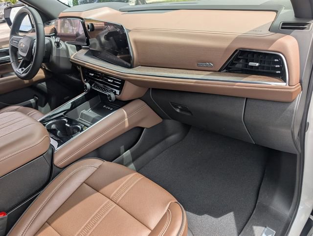 Used 2025 Chevrolet Tahoe High Country image 18