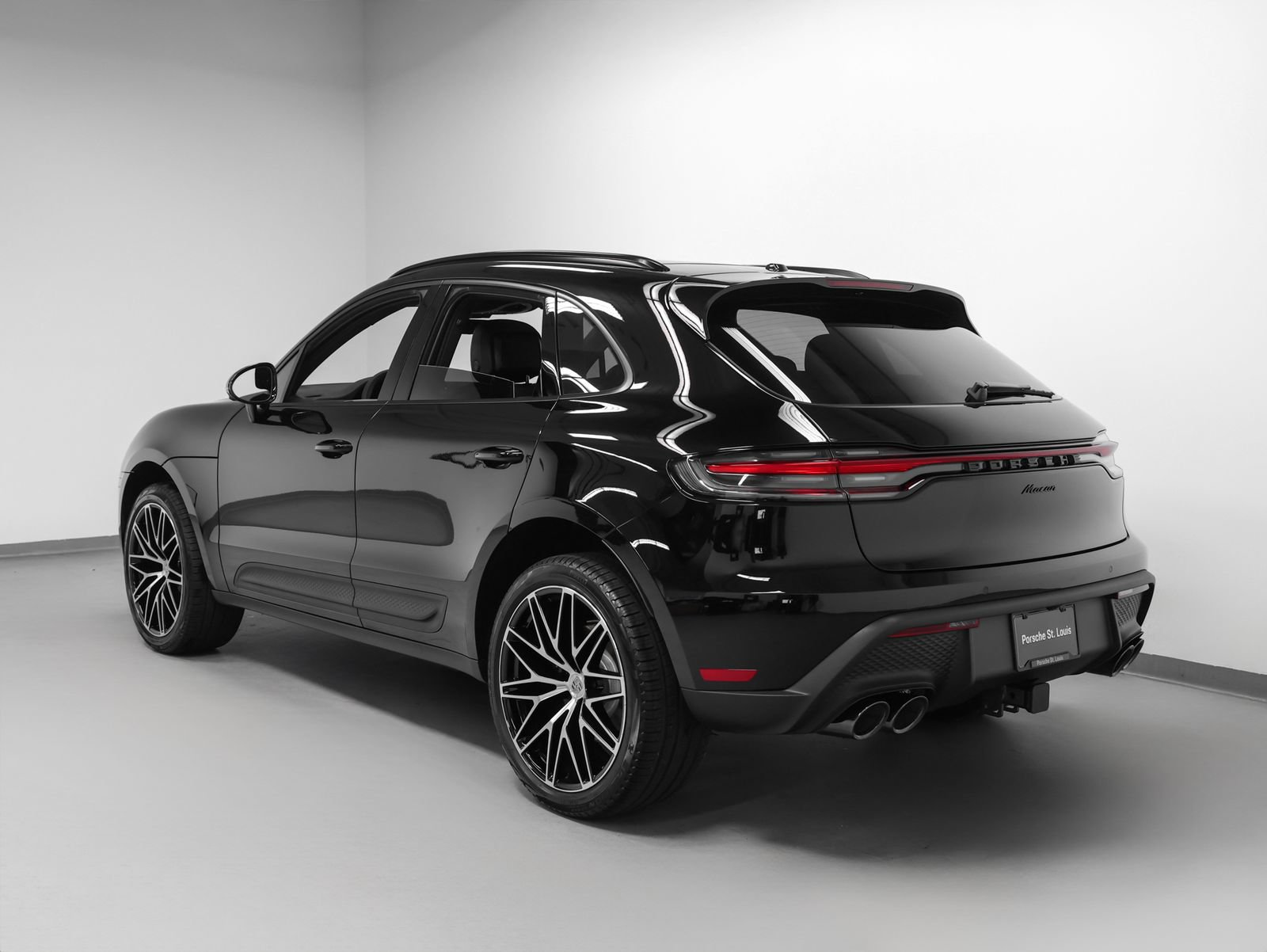 New 2026 Porsche Macan AWD/4WD image 3