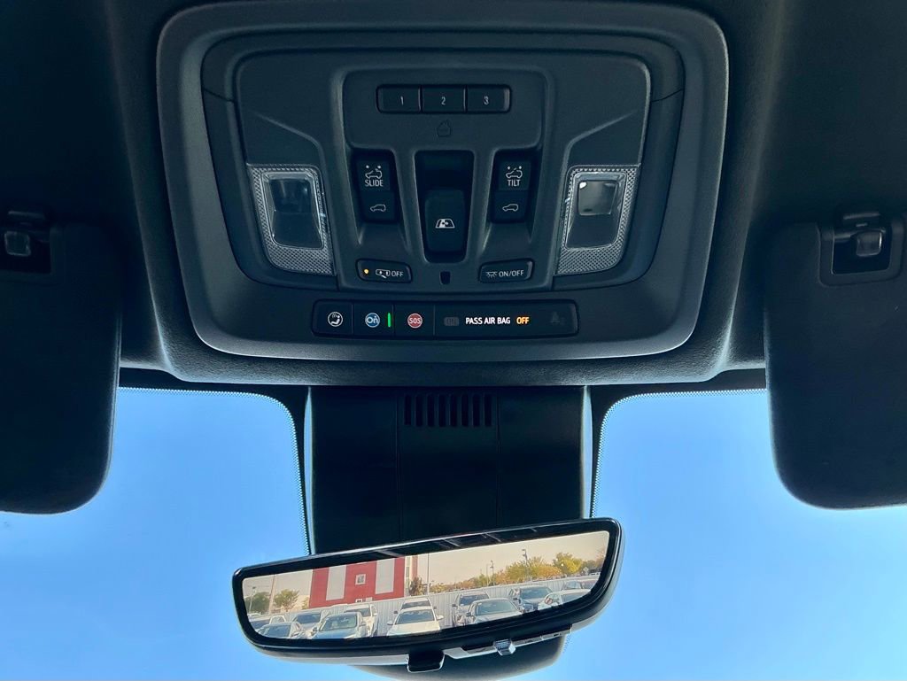 Used 2025 GMC Sierra 1500 Denali Ultimate image 36