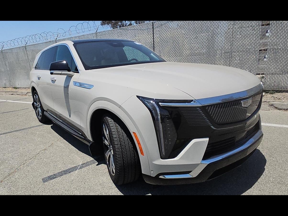 Used 2026 Cadillac Escalade IQ Luxury 2 AWD/4WD image 6