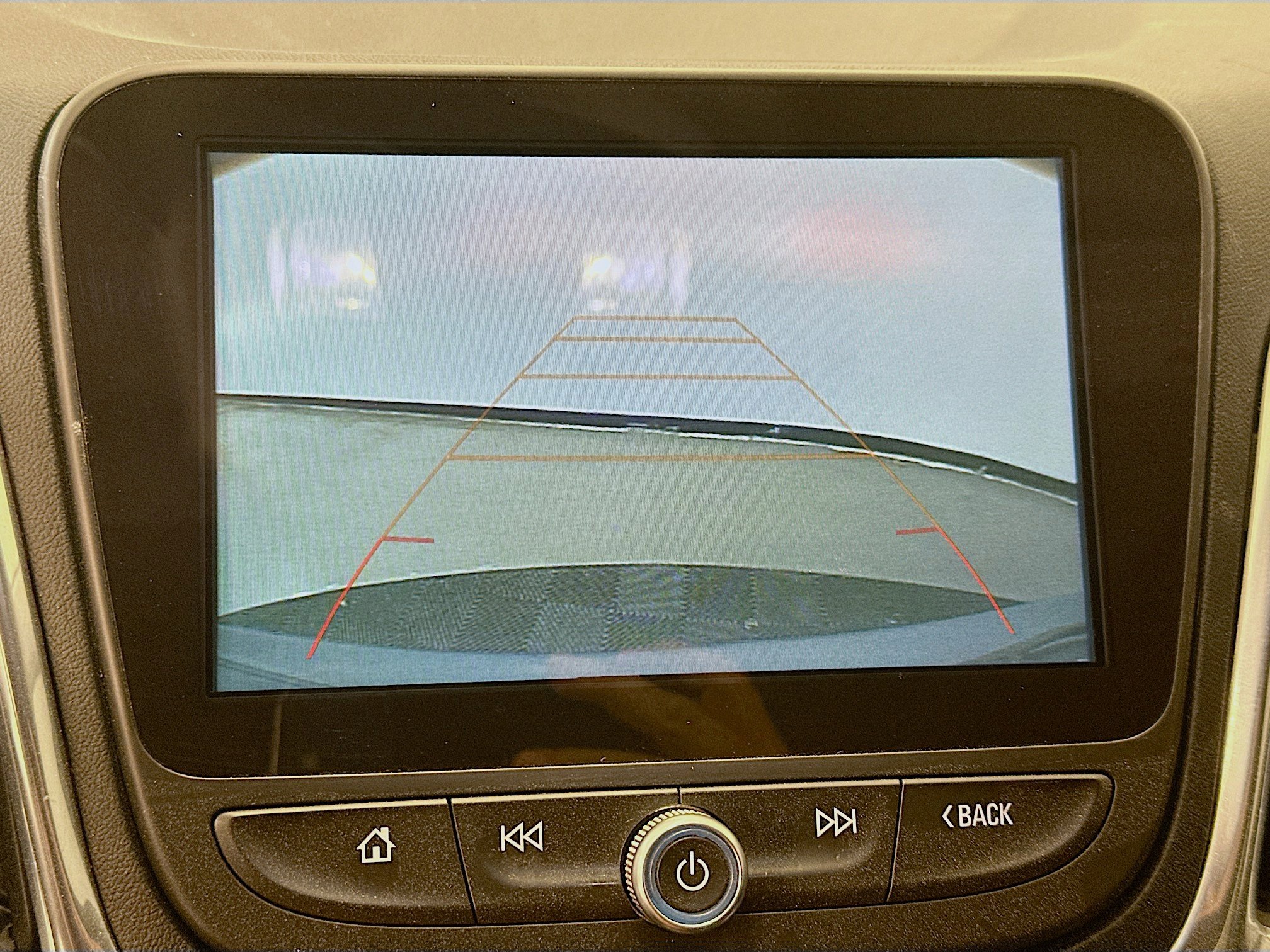 Used 2018 Chevrolet Equinox LT w/ Sun & Infotainment Package image 23