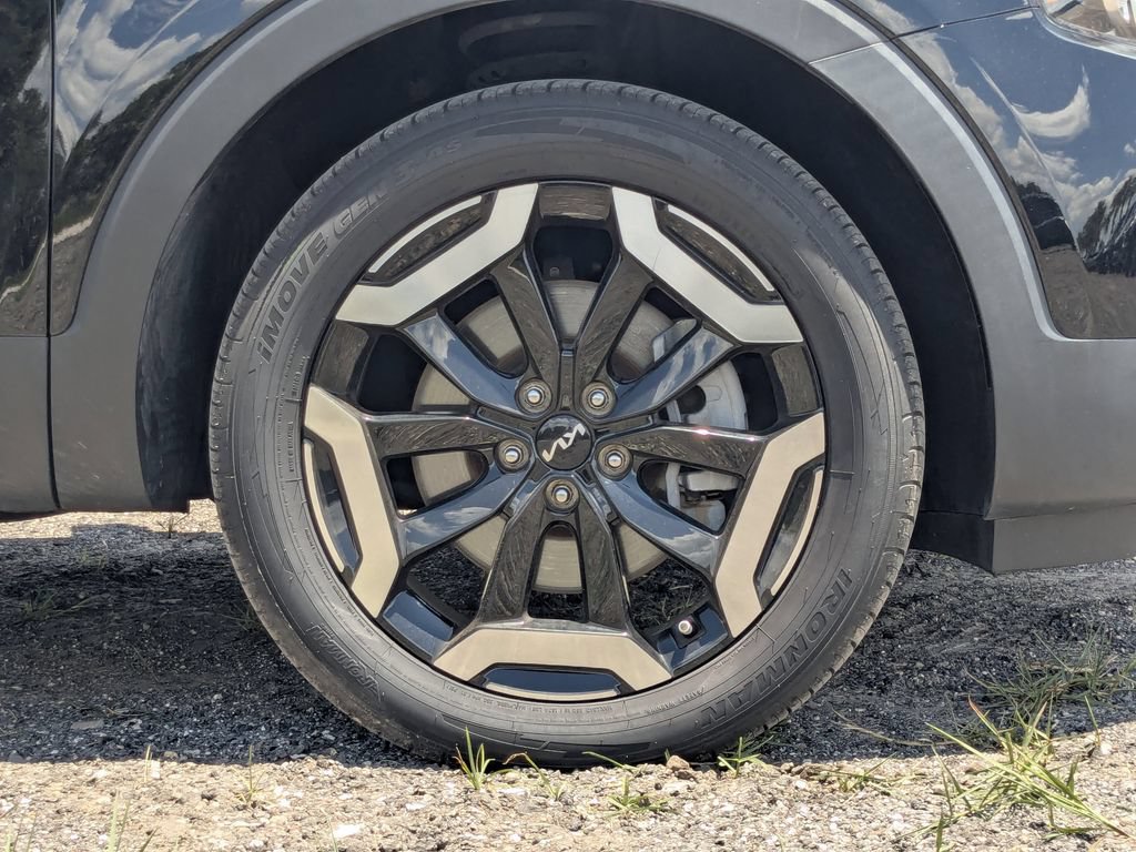 Used 2023 Kia Telluride S FWD image 12