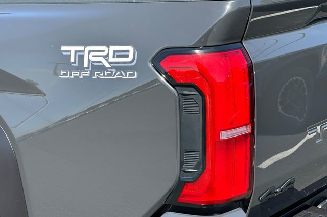 Certified 2024 Toyota Tacoma TRD Off-Road w/ TRD Off Road Upgrade Package AWD/4WD image 31