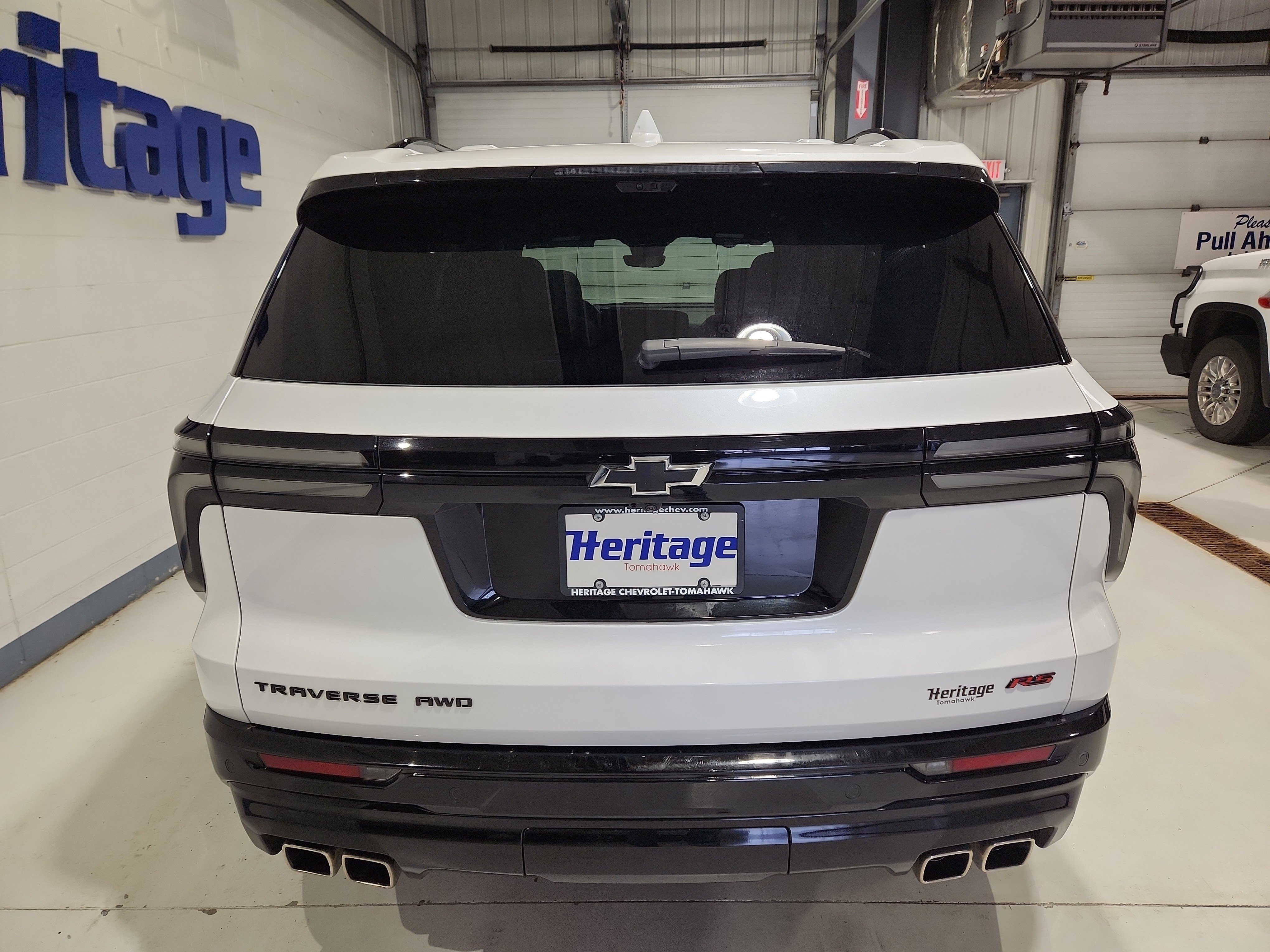 Certified 2024 Chevrolet Traverse RS w/ LPO, Floor Liner Package AWD/4WD image 32