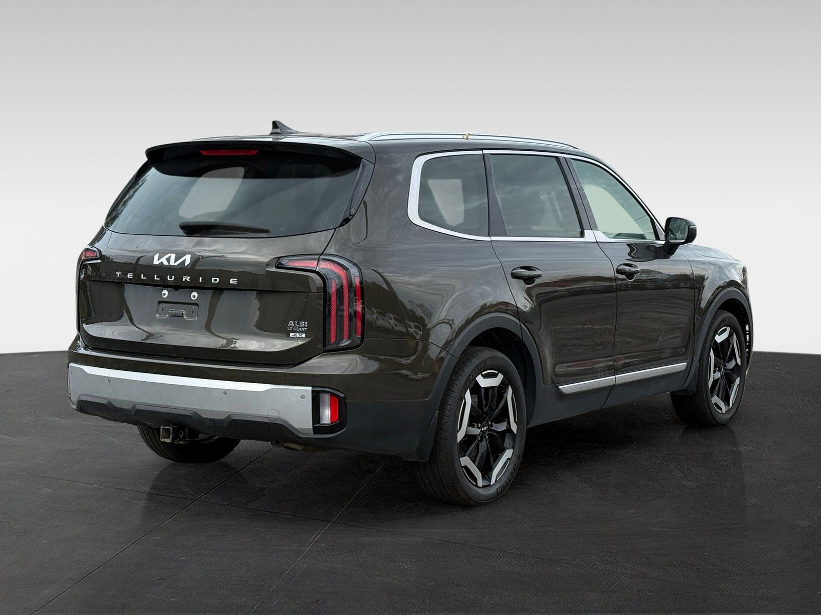 Used 2023 Kia Telluride EX AWD/4WD image 5