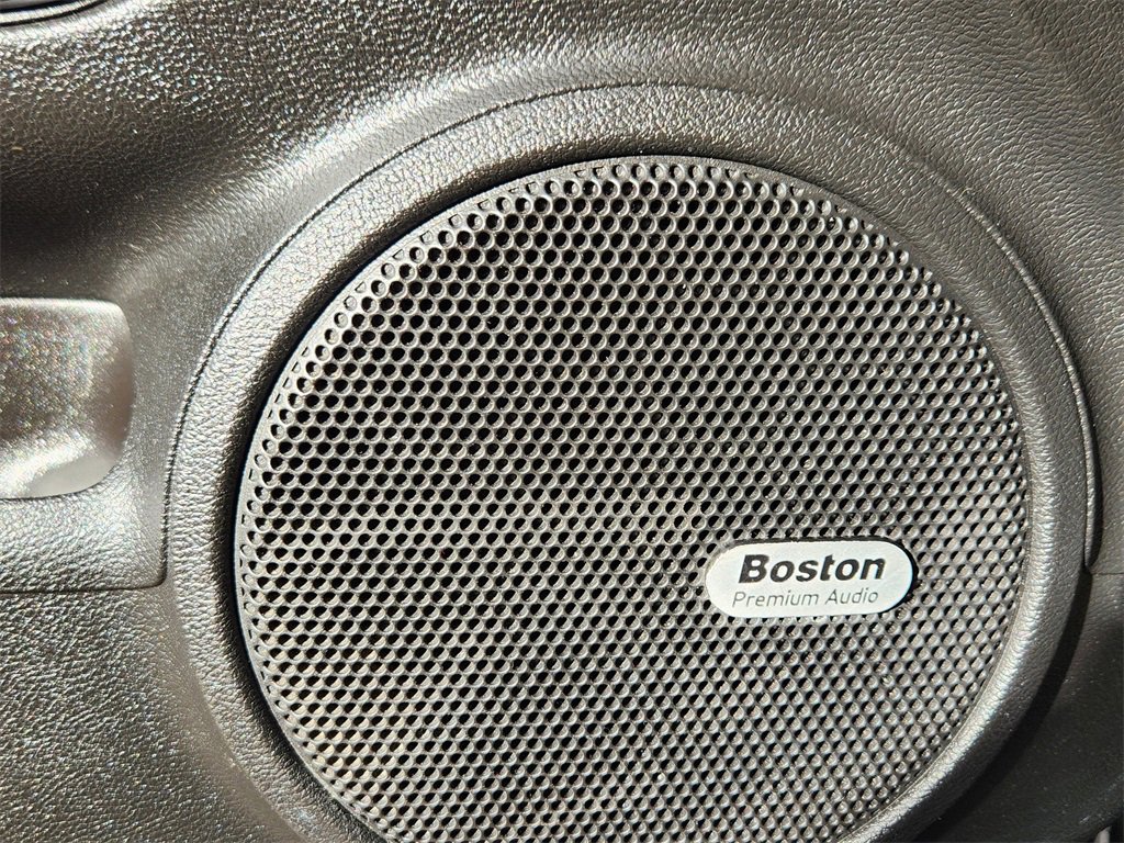 Used 2015 Chevrolet Camaro LT w/ RS Package image 4