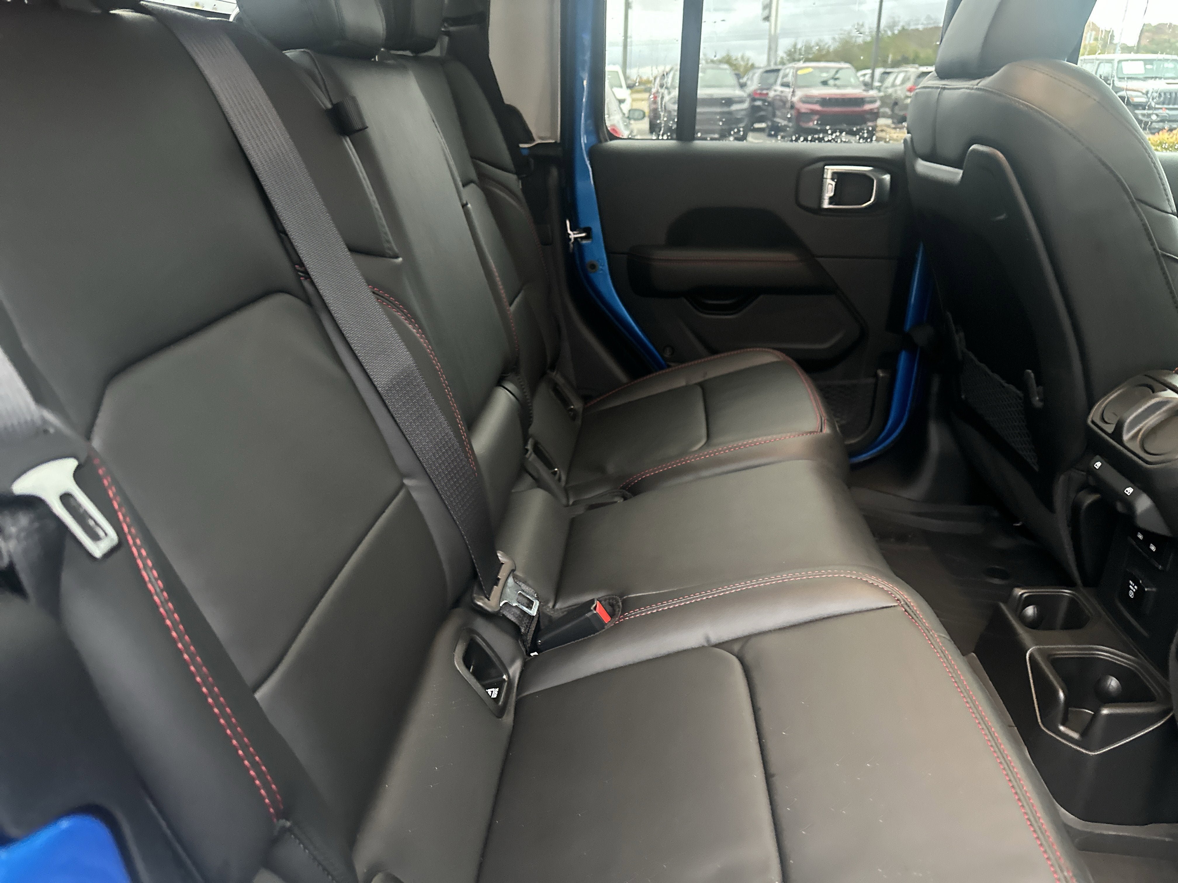 New 2026 Jeep Gladiator Rubicon w/ Technology Group AWD/4WD image 27
