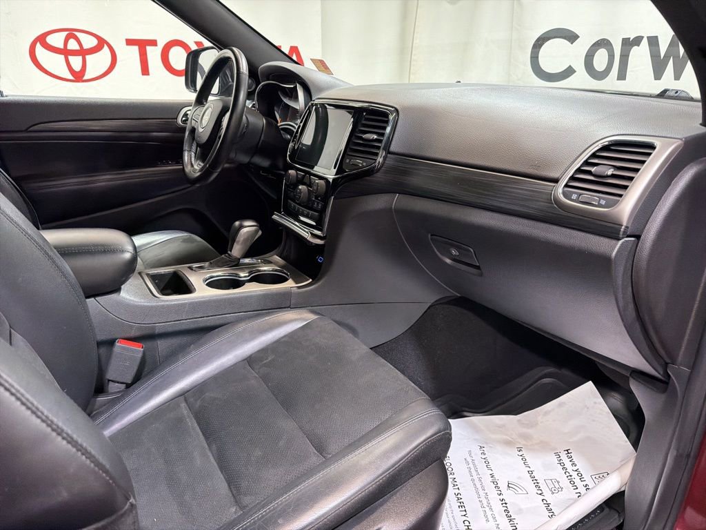 Used 2019 Jeep Grand Cherokee Altitude image 11
