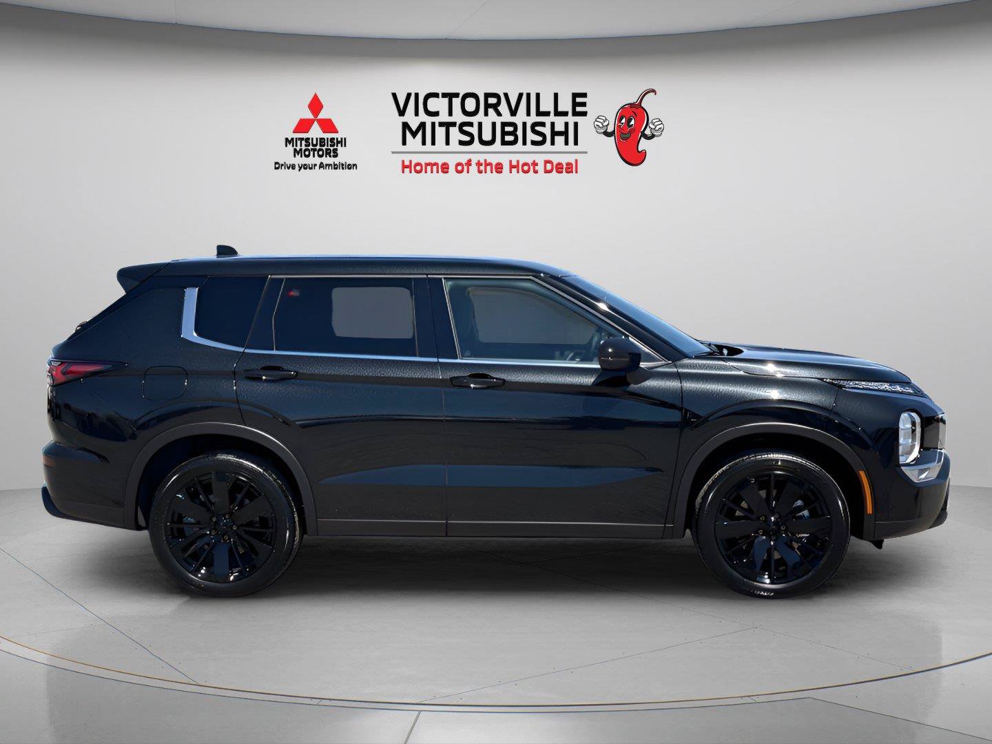 New 2026 Mitsubishi Outlander LE FWD image 9