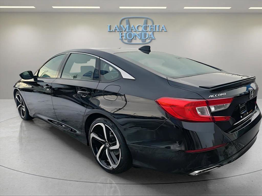 Used 2018 Honda Accord Sport image 5