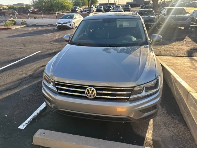 Used 2019 Volkswagen Tiguan SE w/ Panoramic Sunroof Package FWD image 5