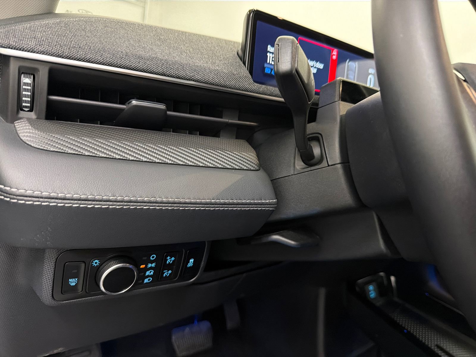 Used 2023 Ford Mustang Mach-E Premium image 31