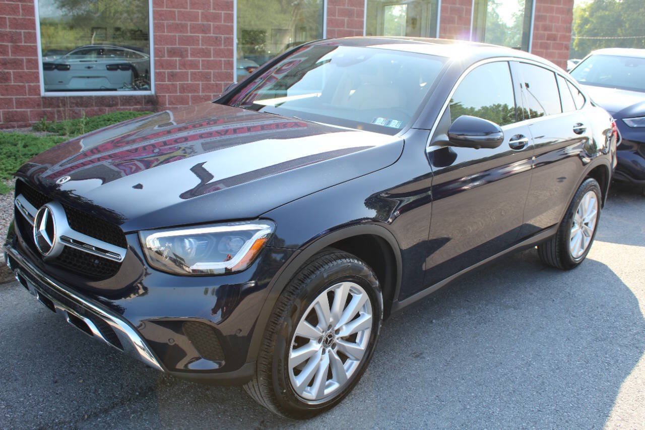 Used 2021 Mercedes-Benz GLC 300 4MATIC Coupe image 2