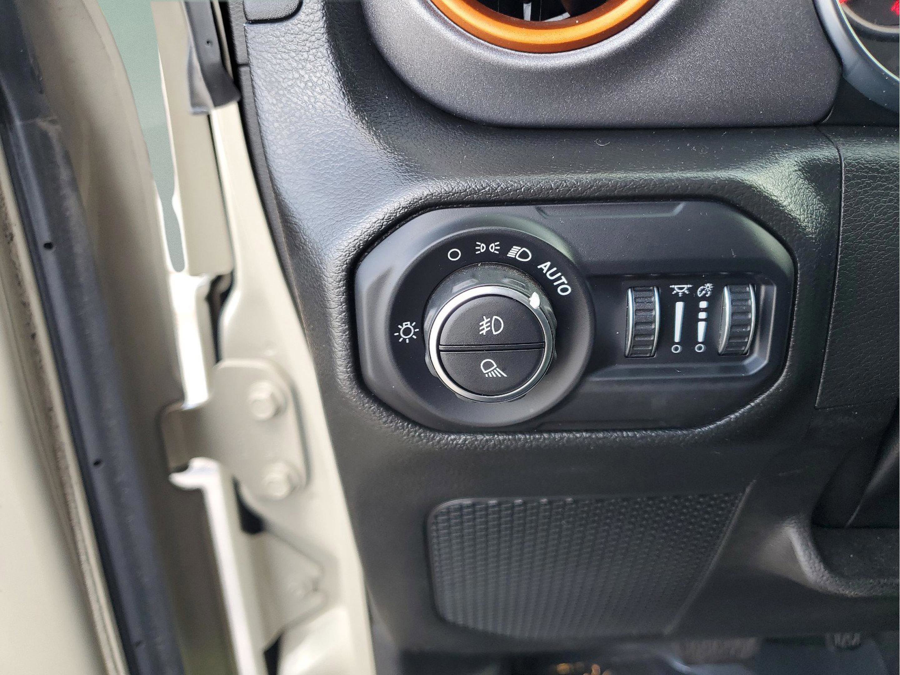 Used 2022 Jeep Gladiator Mojave w/ LED Lighting Group image 30