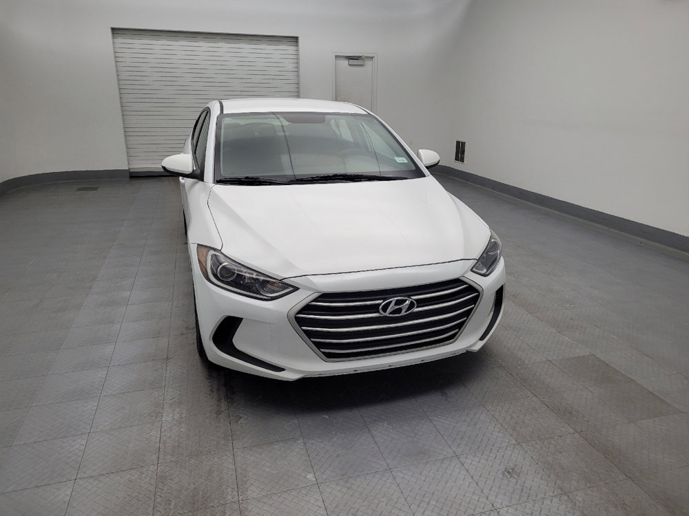 Used 2017 Hyundai Elantra SE image 14