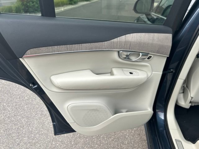 Certified 2024 Volvo XC90 B6 Plus AWD/4WD image 16