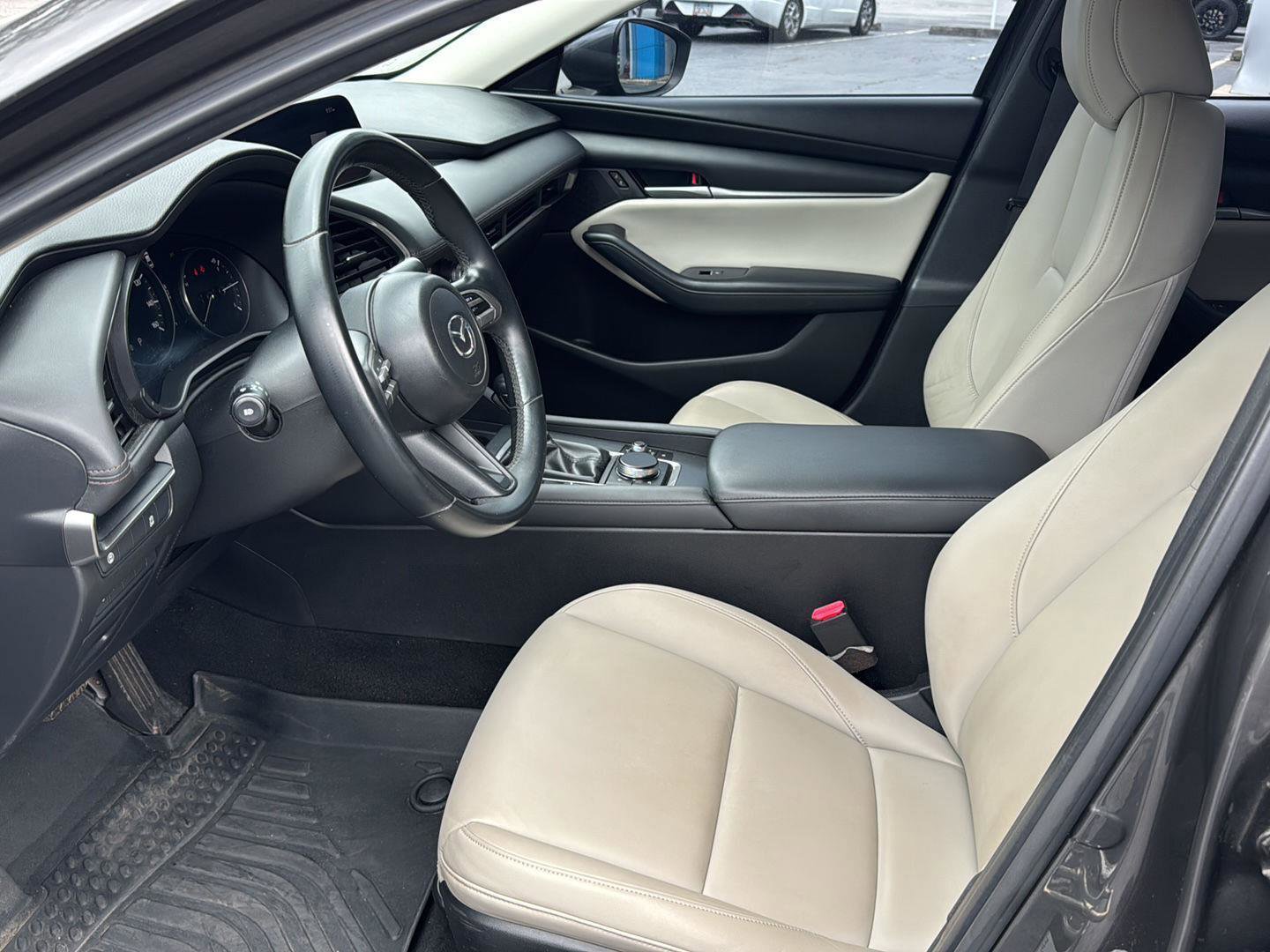 Used 2020 MAZDA MAZDA3 Sedan w/ Select Package image 8