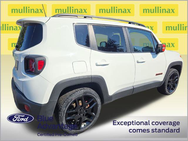 Used 2020 Jeep Renegade Latitude AWD/4WD image 3