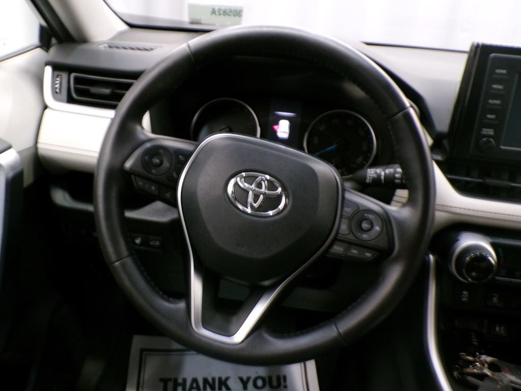 Used 2019 Toyota RAV4 XLE w/ Convenience Package AWD/4WD image 11