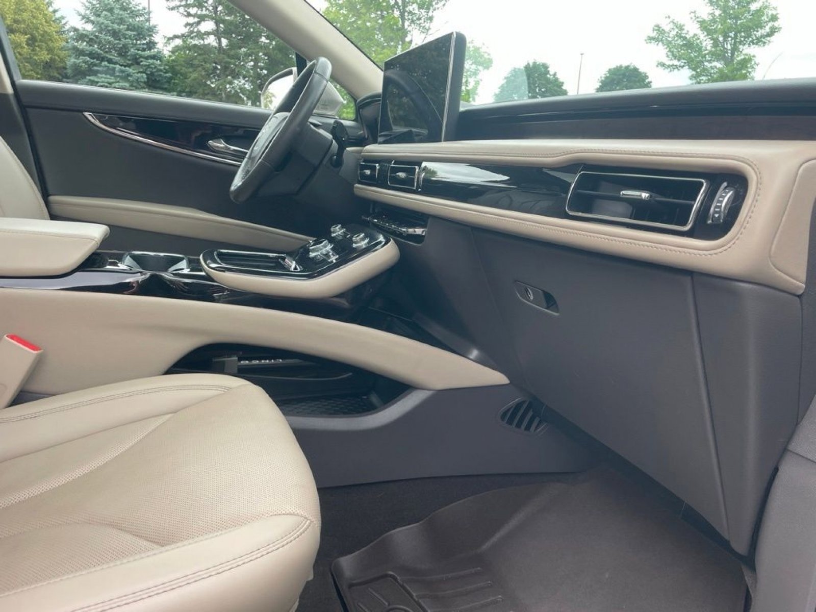 Used 2021 Lincoln Nautilus Reserve AWD/4WD image 15