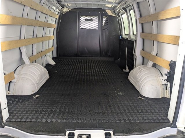 Used 2024 Chevrolet Express 2500 w/ Driver Convenience Package image 21
