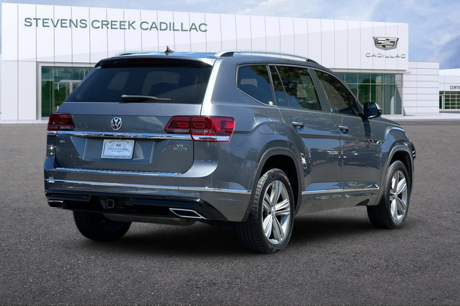 Used 2018 Volkswagen Atlas SEL AWD/4WD image 3