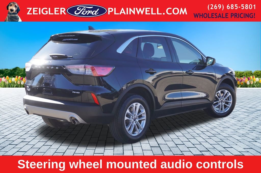 Used 2022 Ford Escape SE image 5