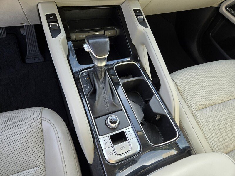 Used 2020 Kia Telluride S FWD image 23