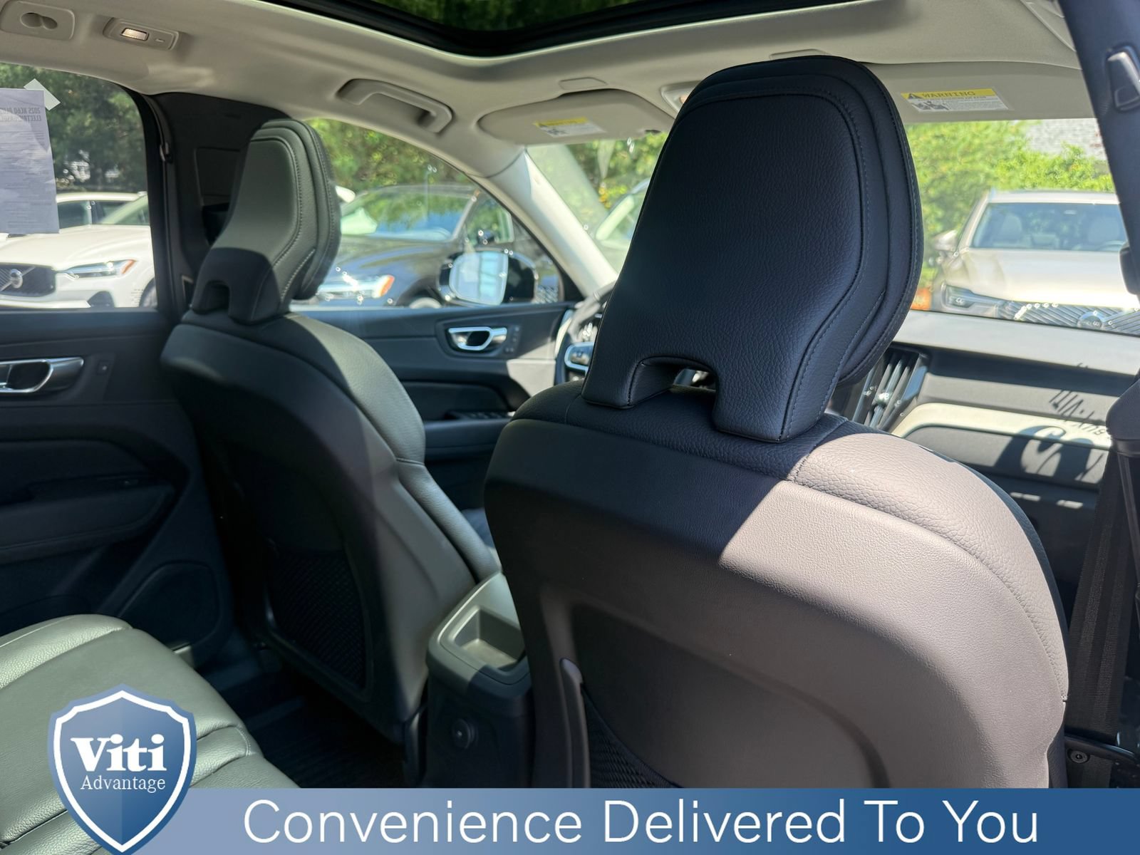 Certified 2025 Volvo XC60 T8 Plus w/ Protection Package Premier AWD/4WD image 27