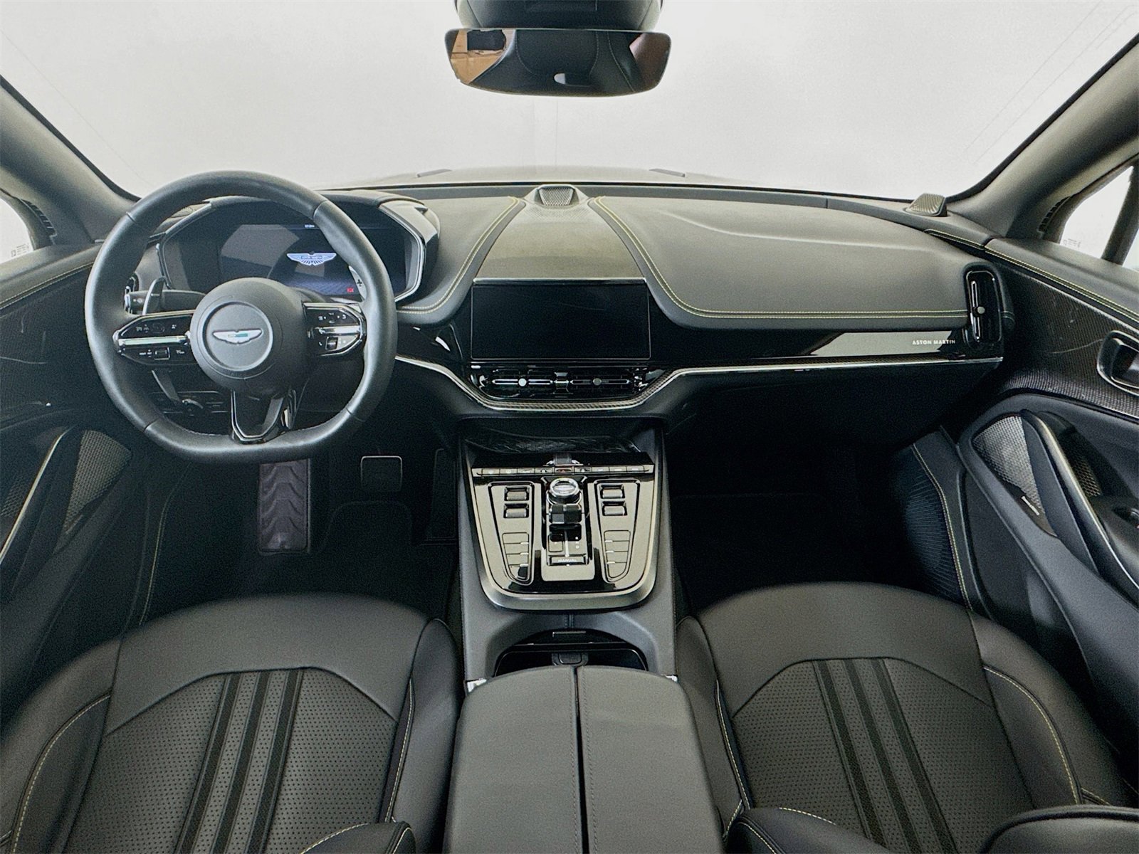 Used 2025 Aston Martin DBX 707 image 23