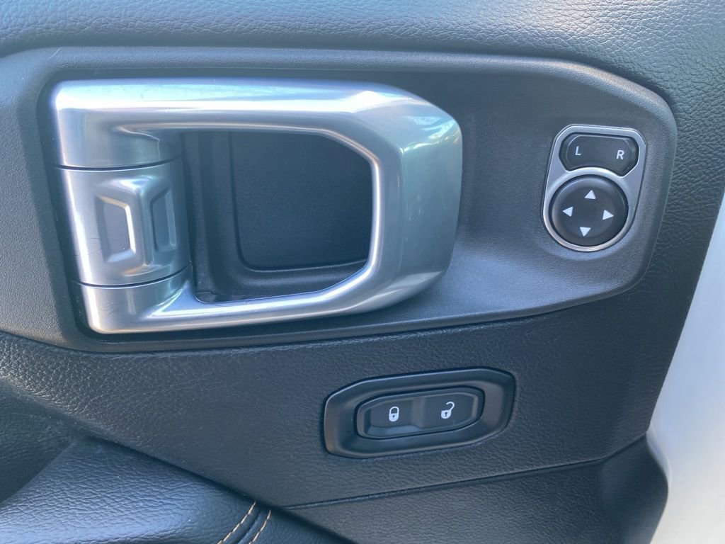 Certified 2021 Jeep Gladiator Overland image 21