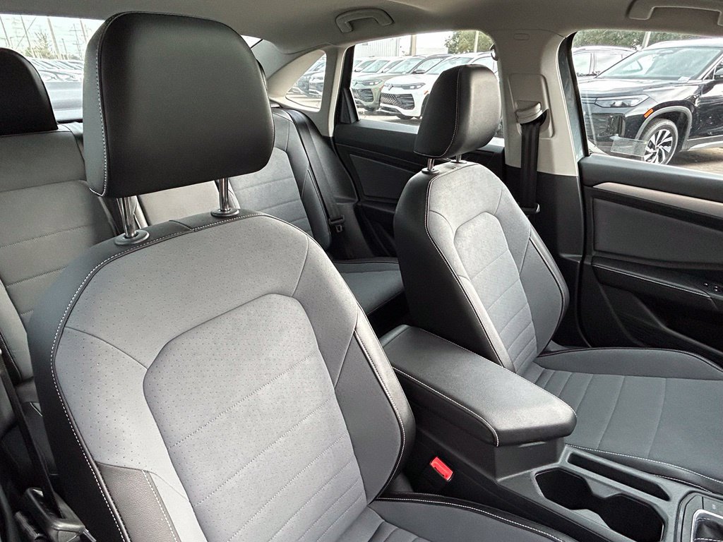Certified 2026 Volkswagen Jetta SE FWD image 41