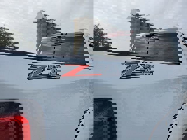 New 2026 GMC Sierra 1500 AT4 w/ Technology Package image 10