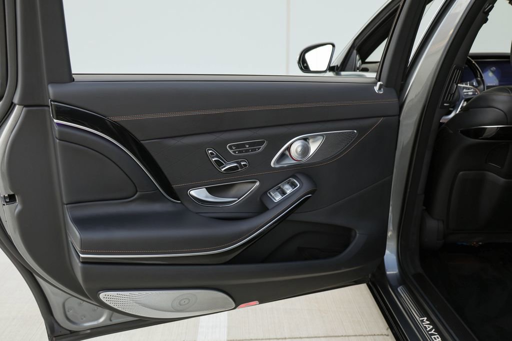Used 2020 Mercedes-Benz Maybach S 650 image 33