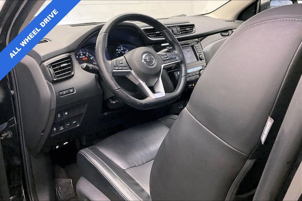 Certified 2022 Nissan Rogue Sport SL w/ Premium Package image 13