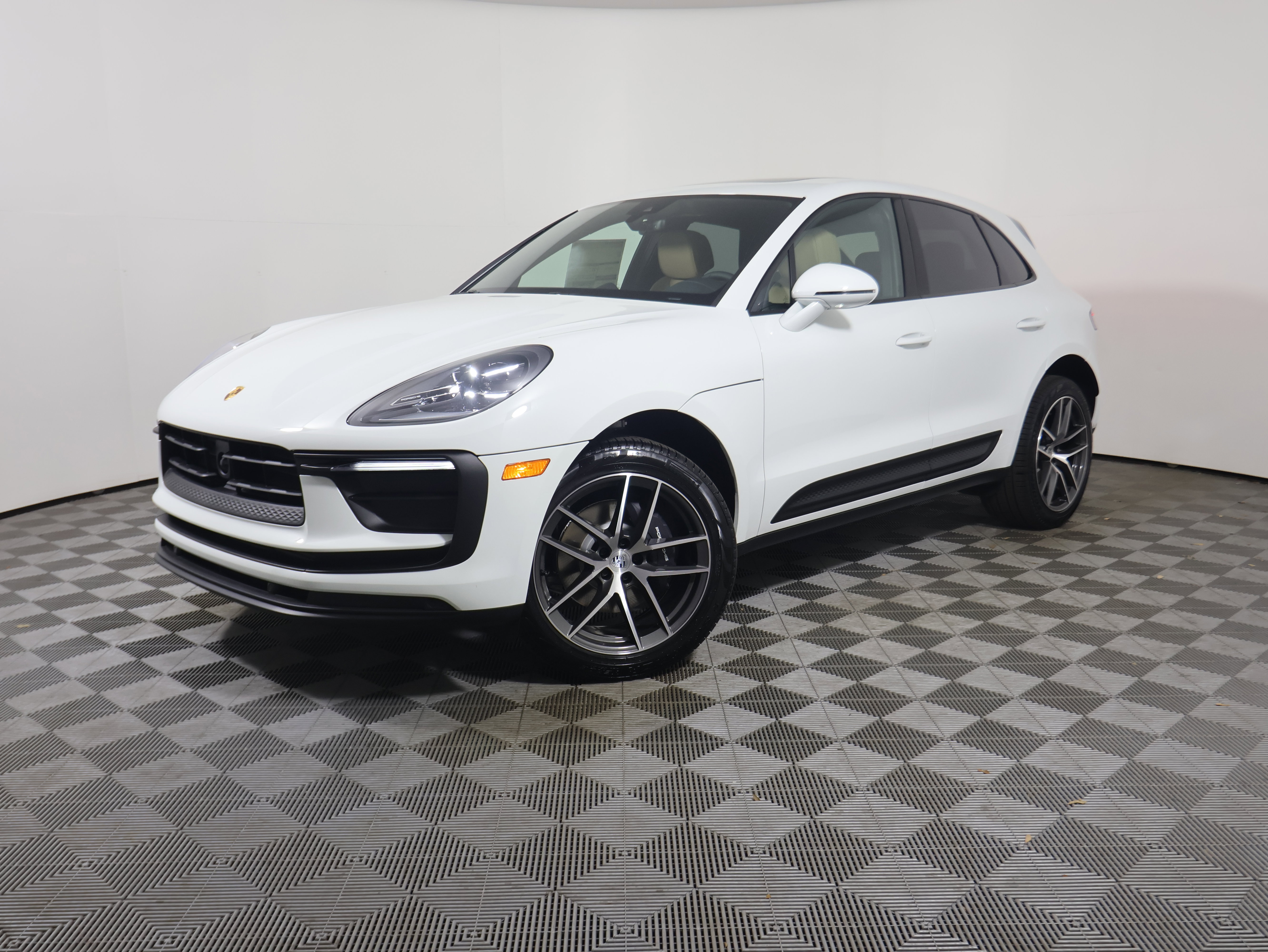 Certified 2025 Porsche Macan
